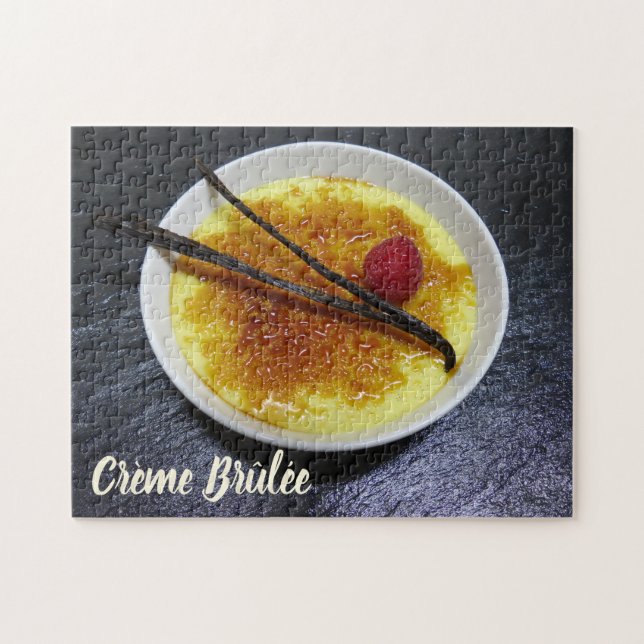 Creme brulae auf Tonschiefer mit Himbeere und Vani Puzzle (Horizontal)