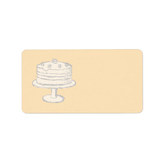 Creme Color Cake auf Beige Hintergrund. Adressaufkleber