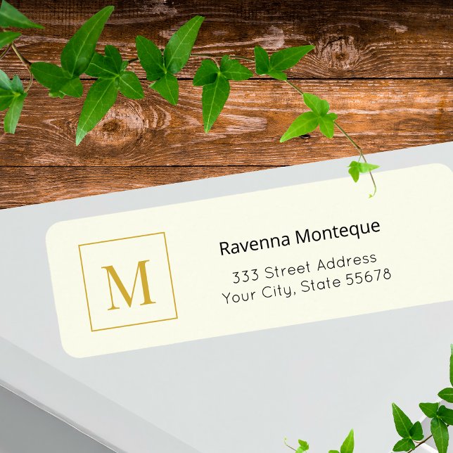 Creme Luxus Serif personalisiertes Monogramm (Von Creator hochgeladen)