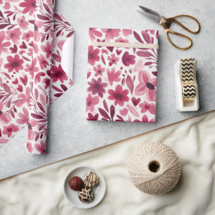 Creme Mädchenhaft Rosa Rote Blumen Herzen Geburtst Geschenkpapier