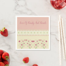 Creme mit rosa detailliertem Muster