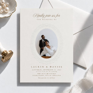 Creme- und Gold-Foto-Hochzeit im ovalen Rahmen mit Einladung