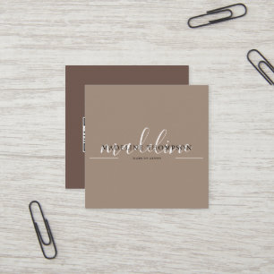 Cremebeige und braune Kalligrafie-Schrift-QR-Code Quadratische Visitenkarte