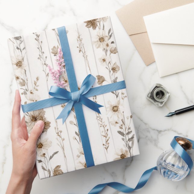Cremebraune Blumen-Brautjungfernparty Geschenkpapier (Schenken)