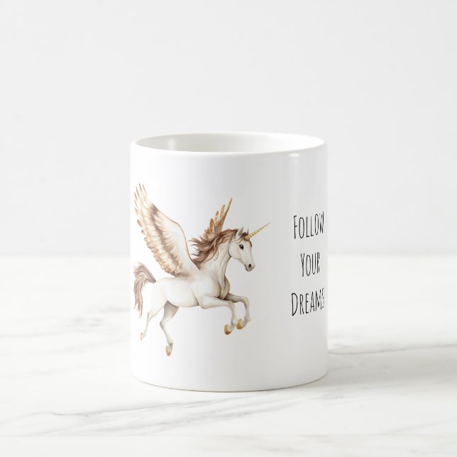 Cremebraunes Pegasus-Einhorn Kaffeetasse (Mittel)