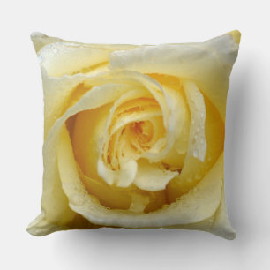 Cremefarbene Rose Kissen