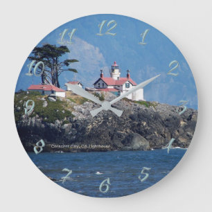 Crescent City, CA Lighthouse Große Wanduhr