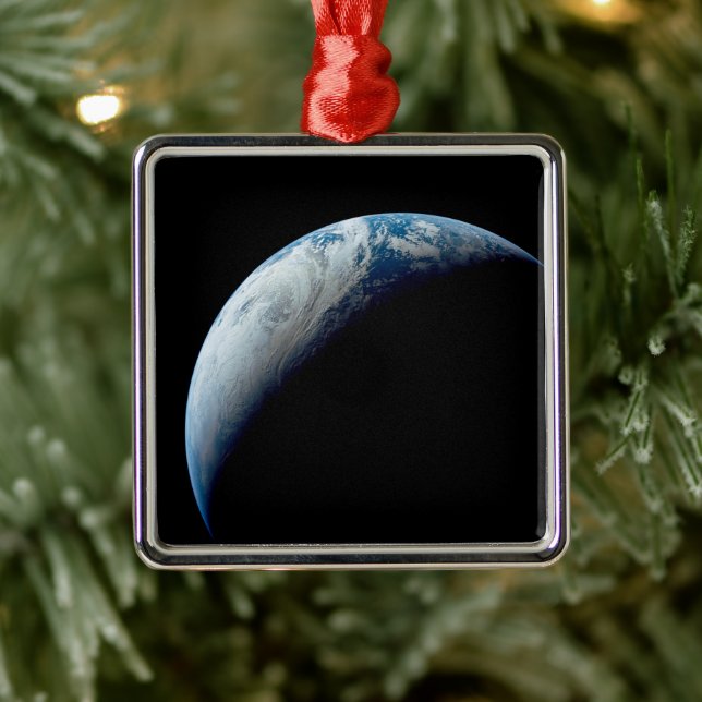 Crescent Earth wurde von der Apollo 4 Mission über Ornament Aus Metall (Baum)