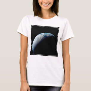 Crescent Earth wurde von der Apollo 4 Mission über T-Shirt