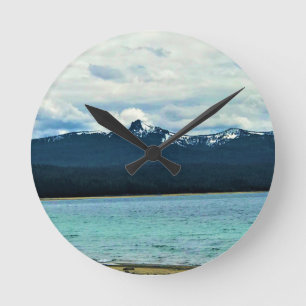 Crescent Lake Runde Wanduhr