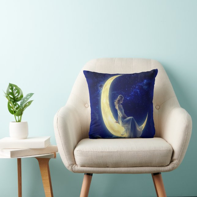 Crescent Moon Dreamer Throw Kissen (Stuhl )