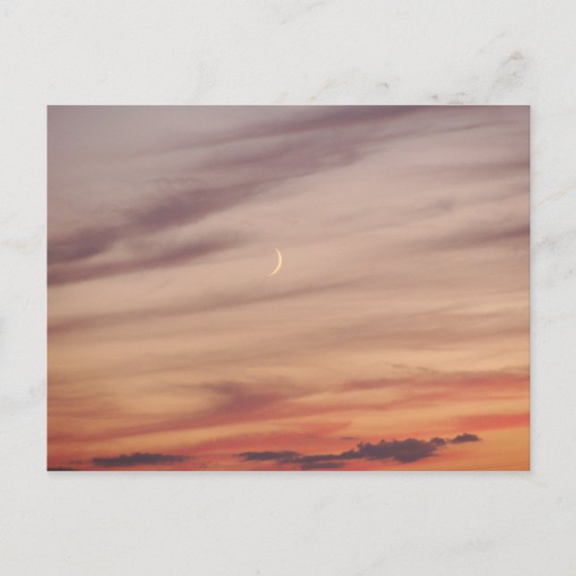 Crescent Moon in der Abenddämmerung Postkarte (Vorderseite)