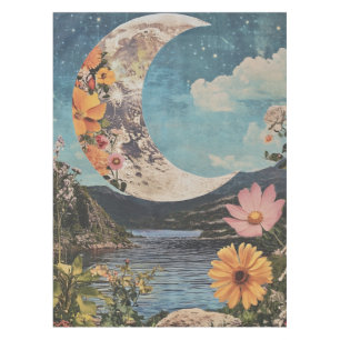 Crescent Moon über serene Landschaft Tischdecke