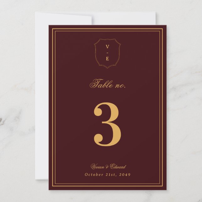 Crest Monogram Burgundy Gold Wedding Table Number Einladung (Vorderseite)
