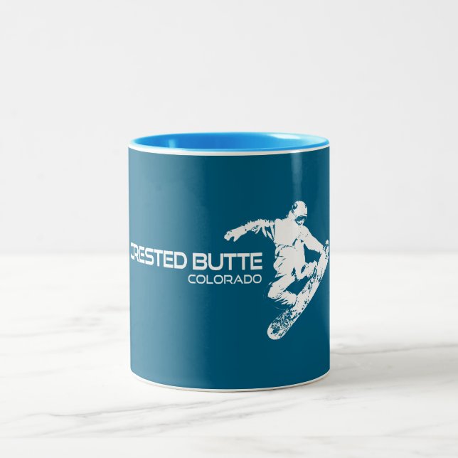 Crested Butte Colorado Snowboarder Zweifarbige Tasse (Mittel)