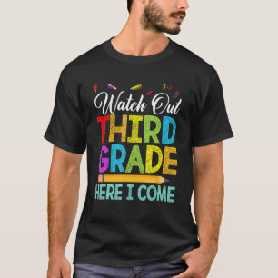 Crew in der dritten Klasse bis zum ersten Scho-Tag T-Shirt
