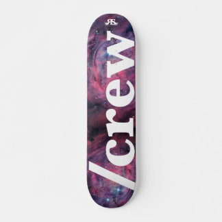 /Crew Skate auf Weltraumtafel Skateboard