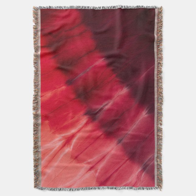 Crimson Embrace Throw Decke (Vorderseite Vertikal)