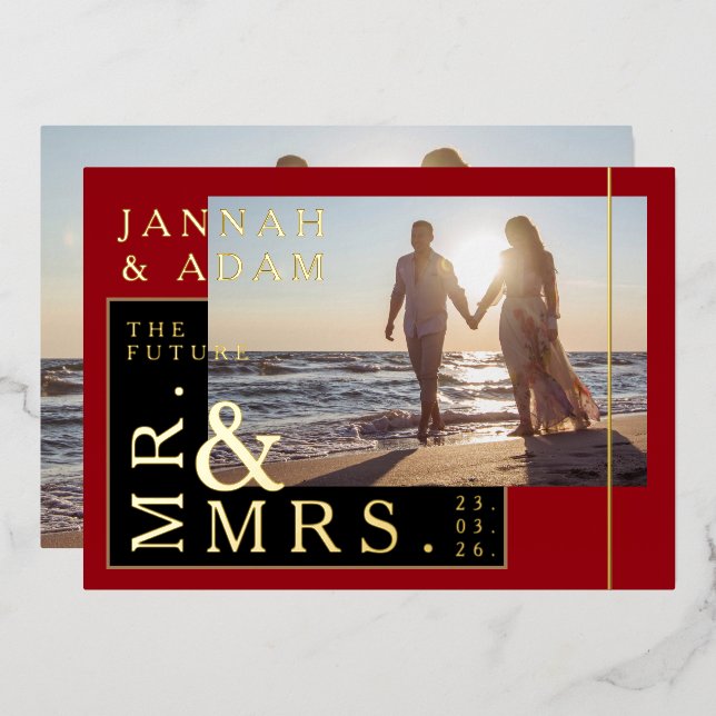 Crimson Red Foto Wedding Mr. and Mrs. Gold Folieneinladung (Vorderseite/Rückseite)