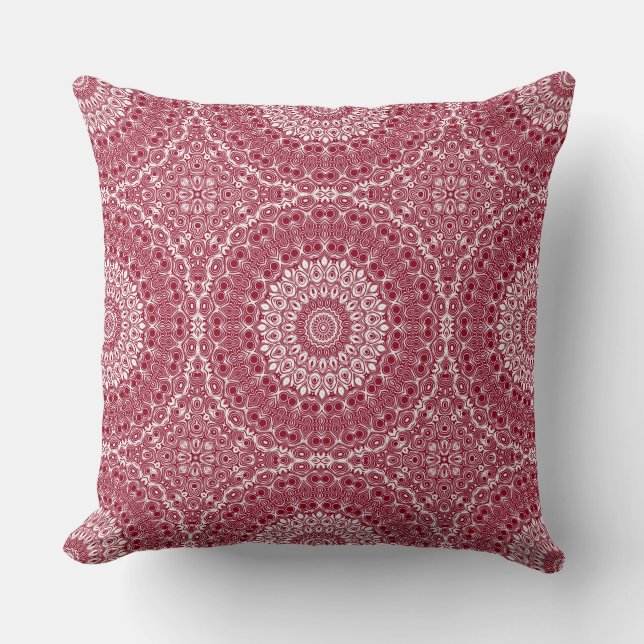 Crimson Red Mandala Pattern Design Kissen (Vorderseite)