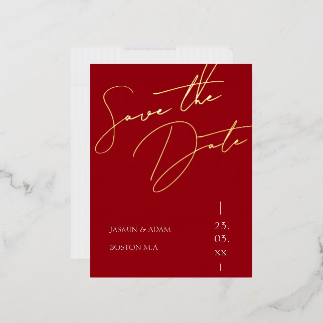 Crimson Red Script Wedding Save the Date Gold Folie Einladungspostkarte