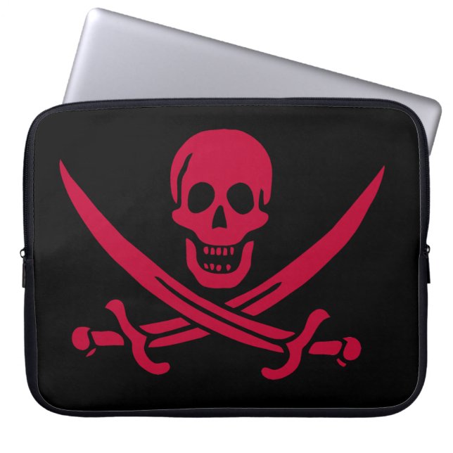Crimson Skull & Schwerter Pirate Fahne von Calico  Laptopschutzhülle (Vorderseite)