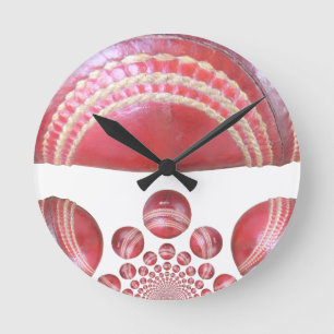 Crimson Spin - Ein wunderschöner Red Cricket Ball  Runde Wanduhr