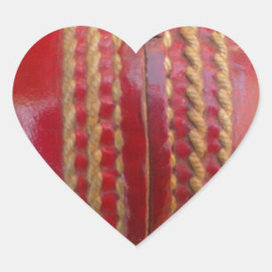 Crimson Stitch Focus: Nahes Up of Cricket's Heart Herz-Aufkleber