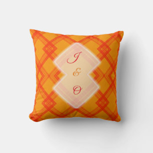 Crisscrossed Happy Red & Yellow/Orange Karos Kissen