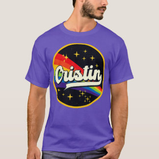Cristin Regenbogen im Vintagen Weltraumstil T-Shirt