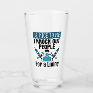 CRNA klopfte Leute, die Anästhesisten versorgen Glas