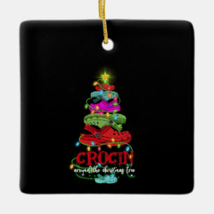 Crocin um das Weihnachtsbaumgeschenk Keramikornament