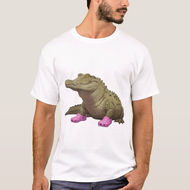 Crocodile wearing croc shoes  T-Shirt (Vorderseite)