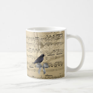 Crow auf einem Musikblatt Tasse
