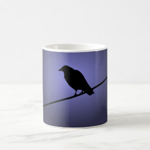 Crow auf einem Telefonkabel Kaffeetasse