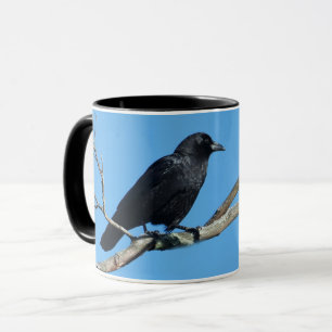 Crow auf Zweig Tasse