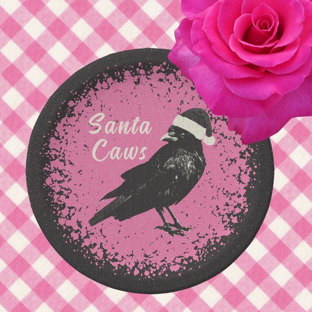 Crow Santa Pink und Black Christmas Goth Pappteller (Cute pink and black plates with a Santa Caws crow with his hat are perfect for Christmas parties.)