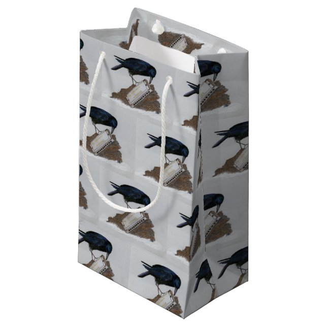 Crow und Harmonica Kleine Geschenktüte (Vorderseite Schrägansicht)