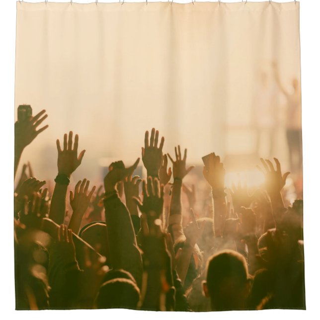 Crowd at concert - Retro-Stil Fotokonzert, Duschvorhang (Vorderseite)