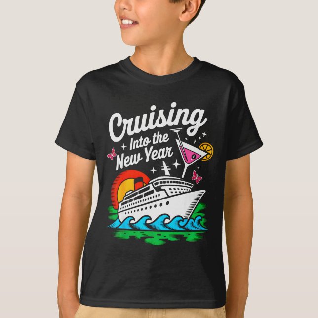 Cruising Into 2026 New Years Eve Party Matching Fa T-Shirt (Vorderseite)