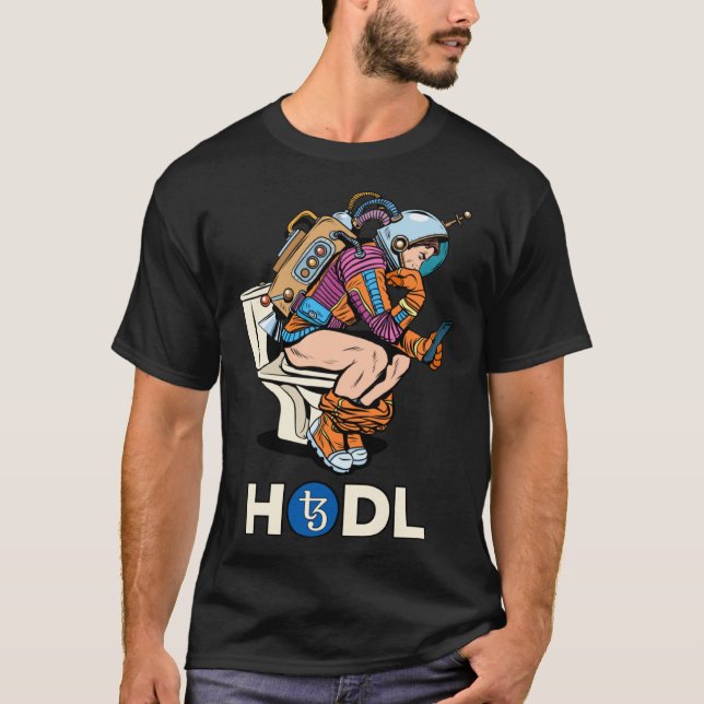 Cryptowährungs-Talk Tezos HODL XTZ Space Man on to T-Shirt (Vorderseite)
