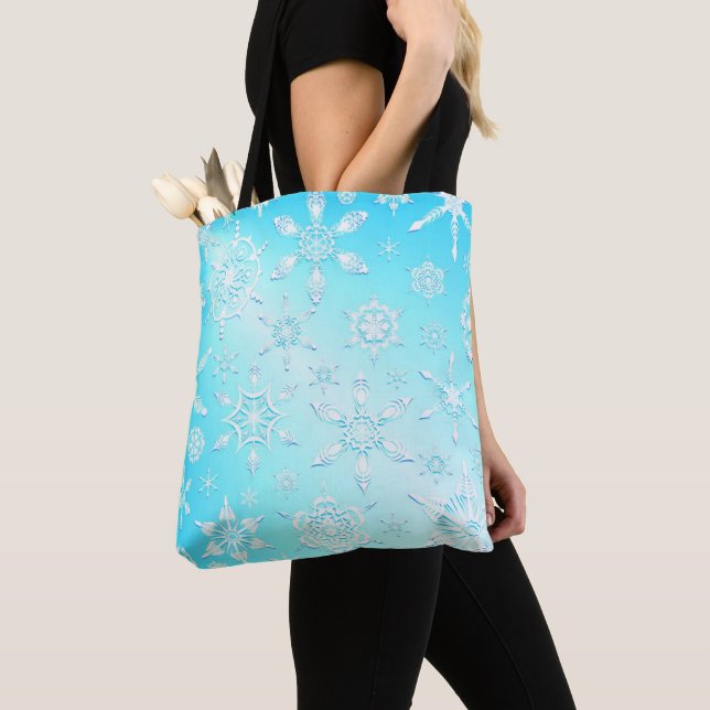 Crystal Snowflakes Pattern (Von Nahem)