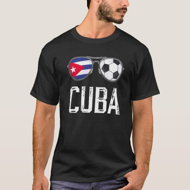 Cuba Flag & Football Sunglass Kubanischer Fan T-Shirt (Vorderseite)