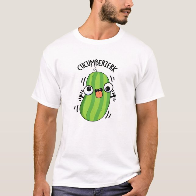 Cucumberzerk Funny Berzerk Cucumber Pub T-Shirt (Vorderseite)