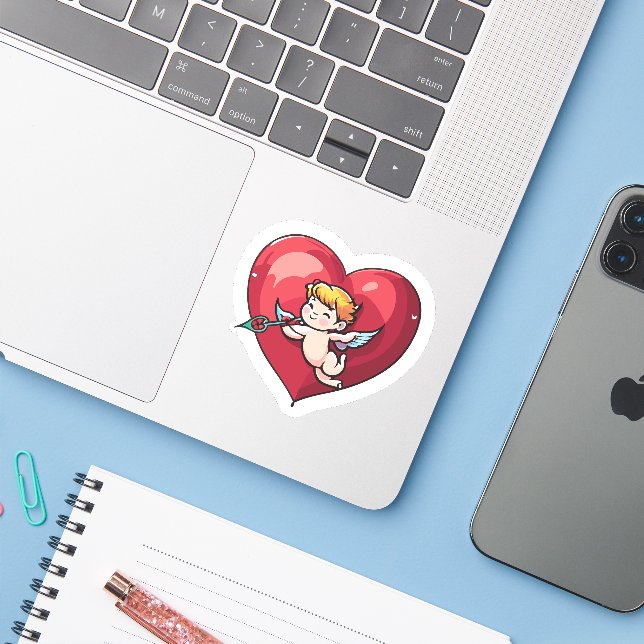 Cupid am roten Herz Aufkleber (Laptop mit iPhone)