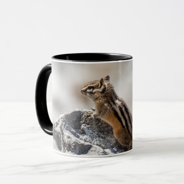 Curious Brown Chipmunk – Alberta Wildlife Tasse (Vorderseite Links)