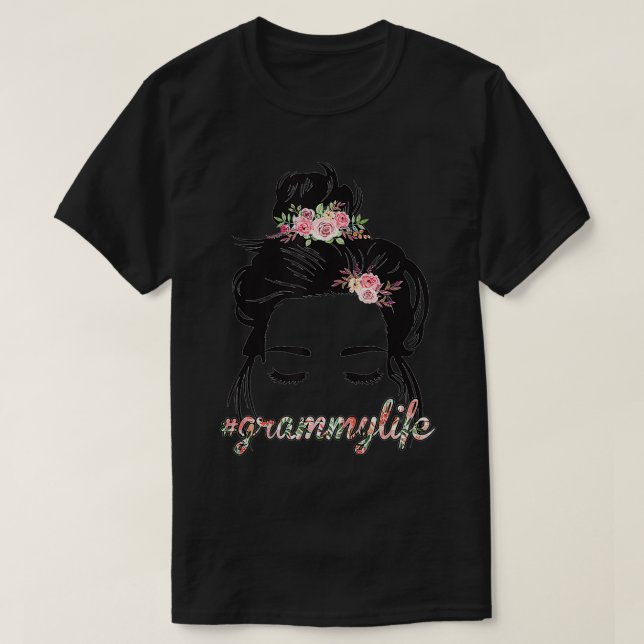 Curly Hair Messy Bun Blume Grammy Life T-Shirt (Design vorne)