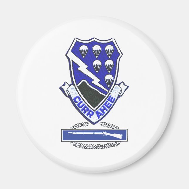 Currahee Patch & CIB Magnet (Vorne)