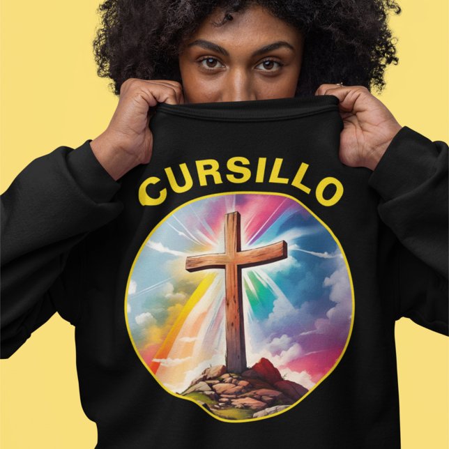 Cursillo Wood Cross With Rainbow and Clouds Sweatshirt (Von Creator hochgeladen)