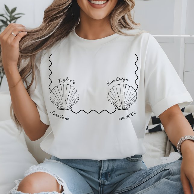 Custom Beach Bachelorette letzten Toast an der Küs T-Shirt (Von Creator hochgeladen)